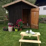 Reithamer Bergfensterl アパート Warngau